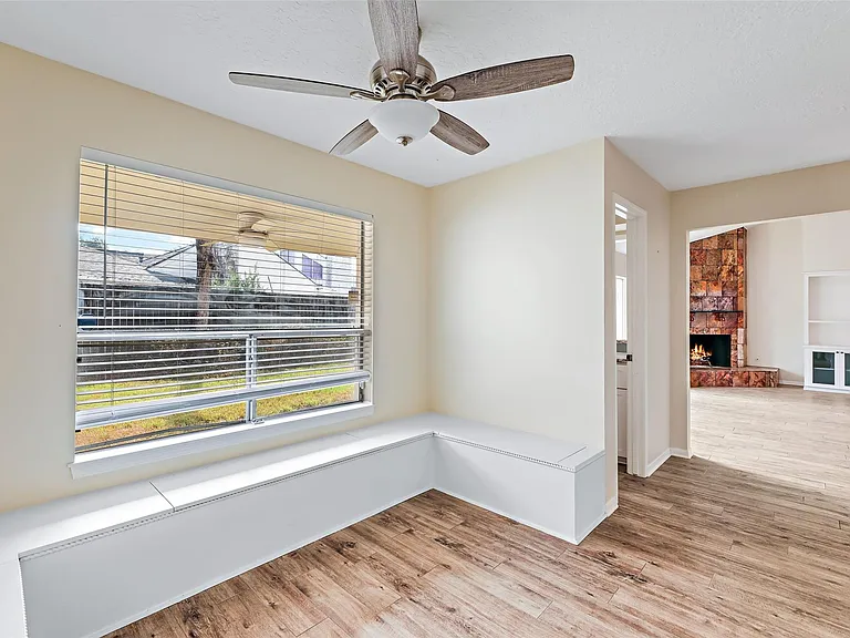 10735 Kitty Brook Dr — Photo 17