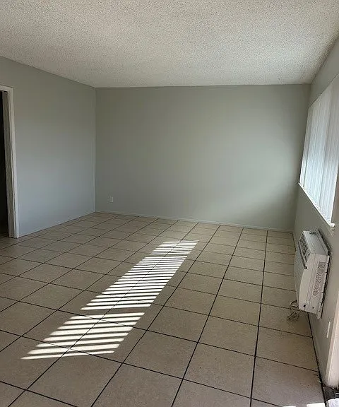 7617 Newlin Ave #6 — Photo 4