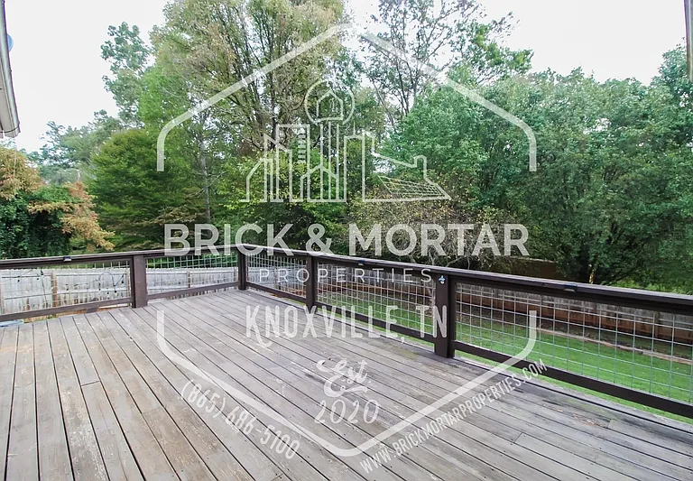 808 Pioneer Dr — Photo 45