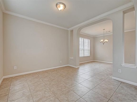4th image of 19510 Paradise Meadow Ct