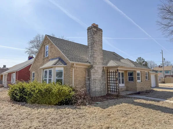 4407 West Fiebrantz AVENUE, Milwaukee, WI 53216