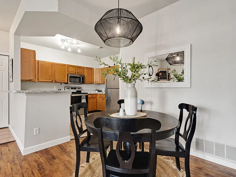 4545 Wheaton Dr #B230 — Photo 8