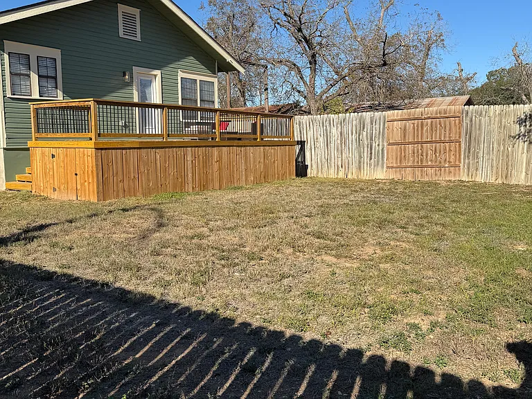 704 Exchange Ave — Photo 21