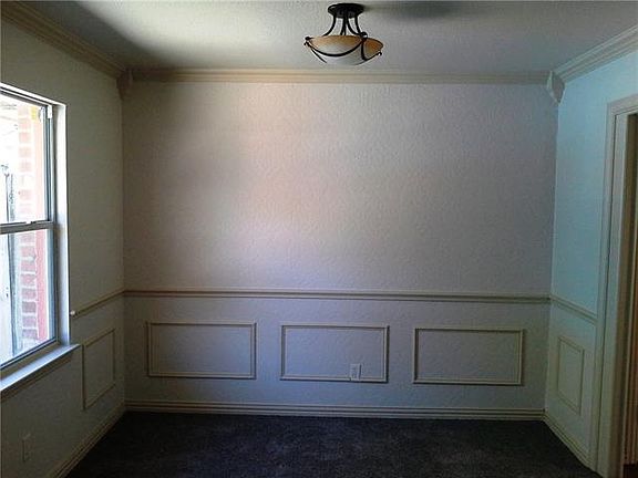 3rd image of 1606 Squire Ct