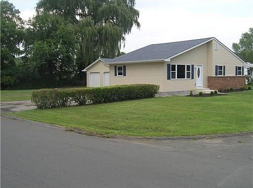 1st image of 17 Willow Pl