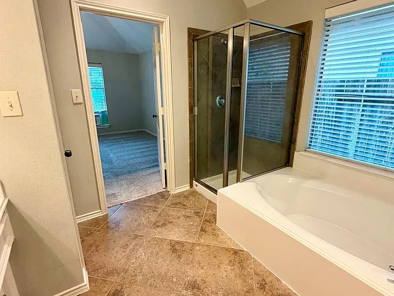 5607 Wagon Wheel Ln — Photo 15