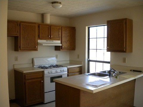 2nd image of 3418 Huntington Ct