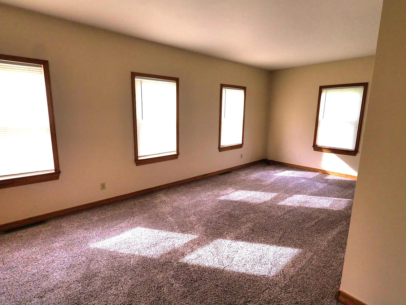 1461/ 17730 Smith Road - 1 — Photo 2