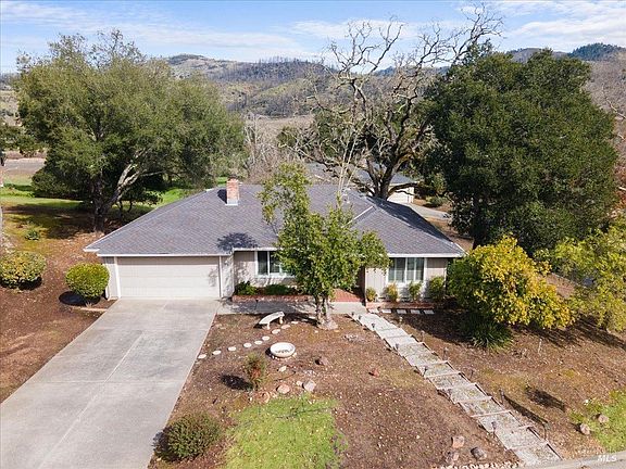 3rd image of 6481 Meadowridge Drive