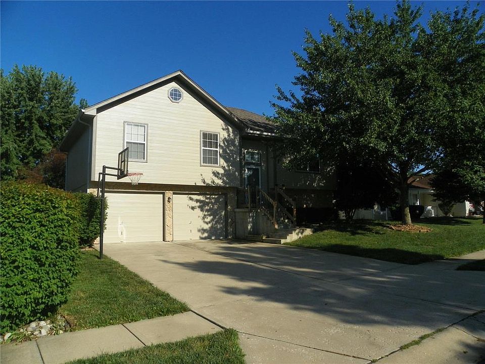 1st image of 803 Graystone Dr
