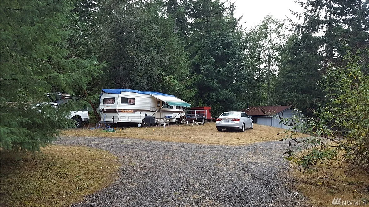 81 E Tahuya Dr photo 1