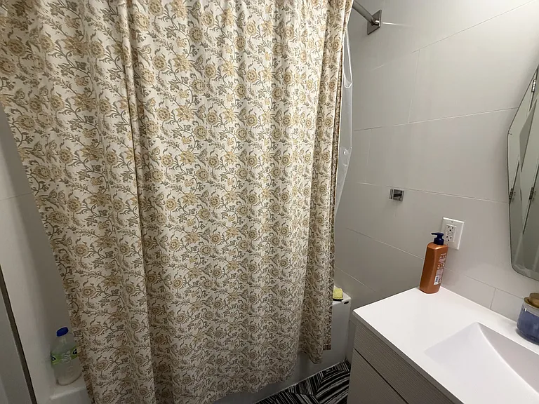 46 Nelson St #13 — Photo 19