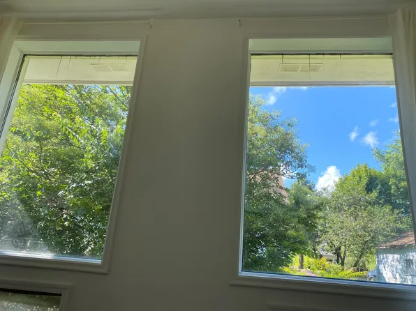 (undisclosed Address), Fairfield, IA 52556