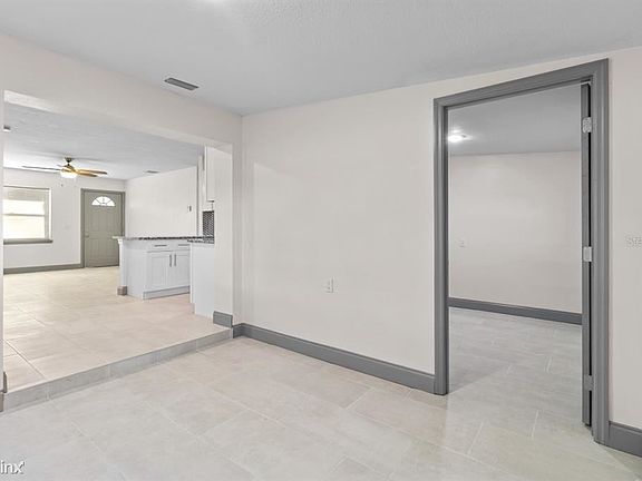 5th image of 1010 Beach Ln