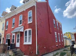 1046 Locust St, Reading, PA 19604