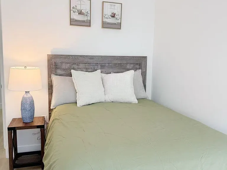 212 Yerba — Photo 3