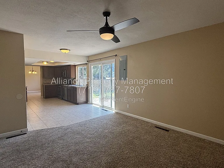 3823 Windsong Ct — Photo 11