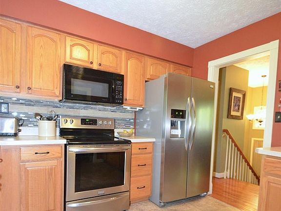 4th image of 546 Fogo Ct