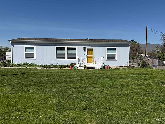 2nd image of 875 Eaton Rd