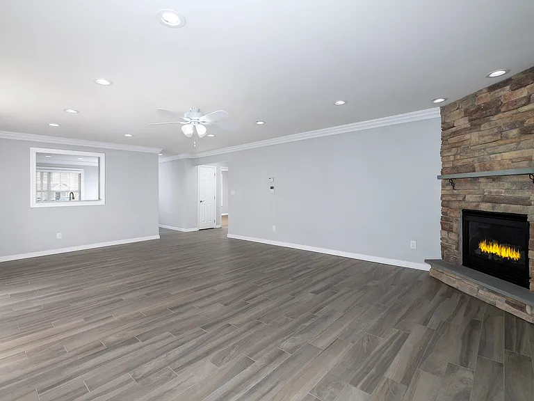 Fairfield Knolls South — Photo 41