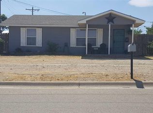 303 S Walnut St, Carlsbad, NM 88220