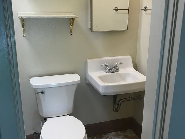 119 Saint Julien Ave — Photo 10