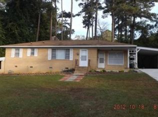 766 Country Club Dr, Fayetteville, NC 28311