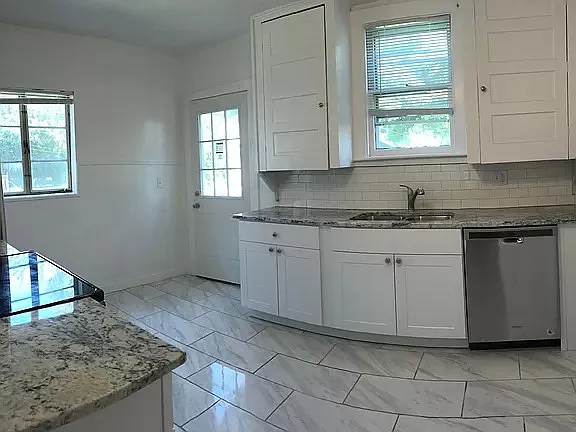 346 Olentangy St — Photo 2