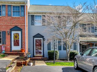2505 Woodmont Dr, York, PA 17404