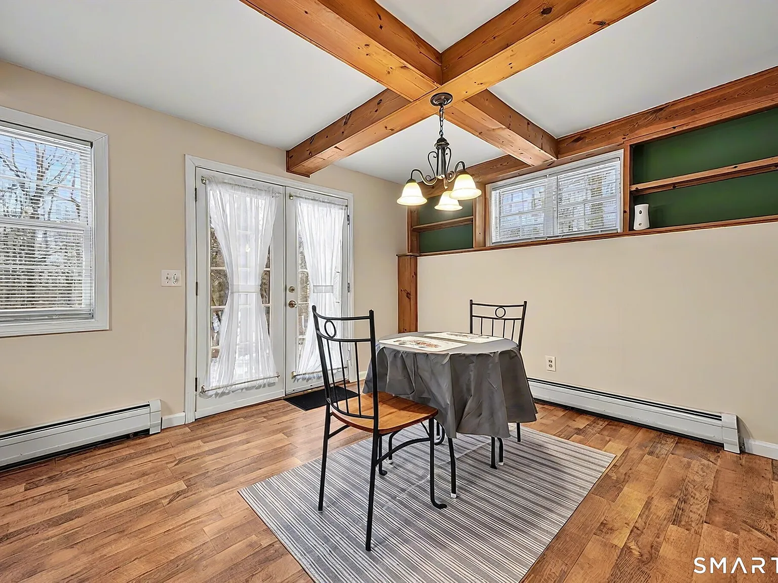 1 bed, 1.0 bath, 1200 sqft, $2,350 — Photo 4