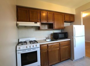 21-30 48th St #2, Astoria, NY 11105