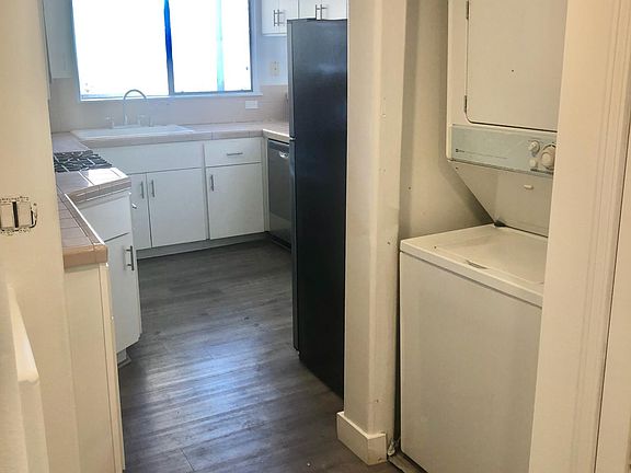 2nd image of 305 N Cedar St APT 103