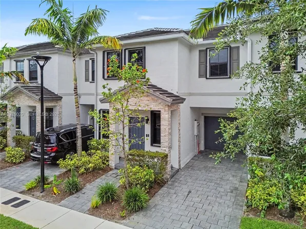 1608 SW 28th St, Fort Lauderdale, FL 33315
