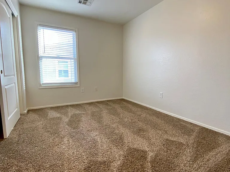 16444 N 172nd Ln — Photo 19