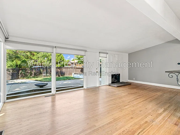 2300 S Newton St — Photo 4