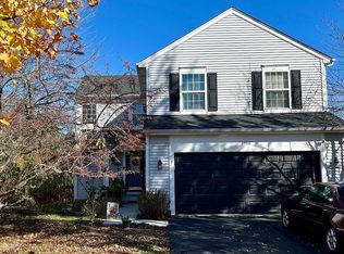 1912 Eastwick Ln, Aurora, IL 60503