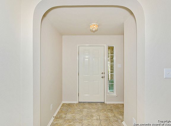 4th image of 10731 Wildwood Way