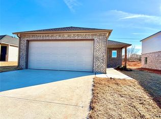 12044 SW 36th St, Mustang, OK 73064