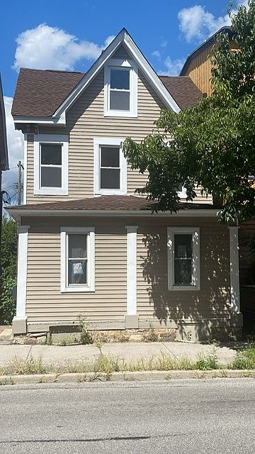 1st image of 1118 6th Ave