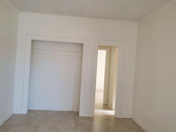 5th image of 114 S New Hampshire Ave APT 102