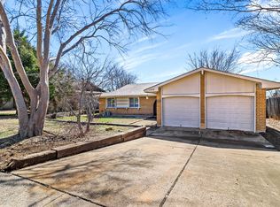 1020 Mountview Dr, Carrollton, TX 75006