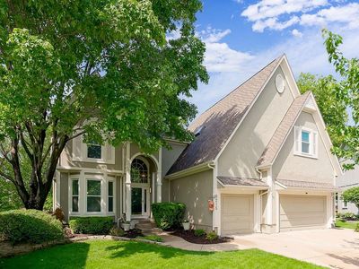8215 W 129th Ter, Overland Park, KS, 66213