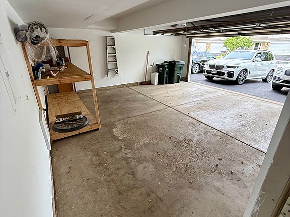 2nd image of 368 S Jewel Ct