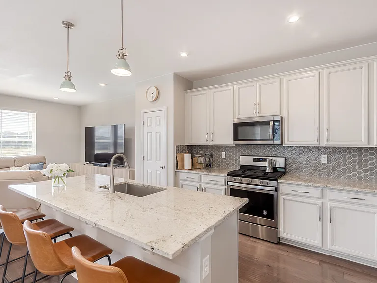 7153 Othello St — Photo 14