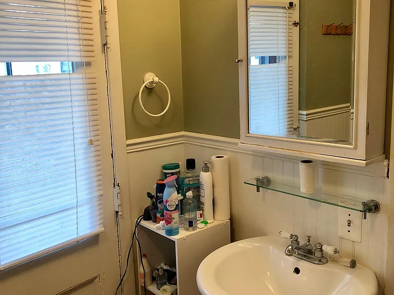 131 Rosedale St #UPPER MONROE — Photo 7