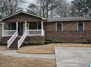 1103 26th Ave N, Hueytown, AL 35023