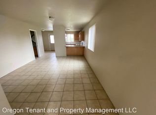 4164 Glacier View Dr, Springfield, OR 97478