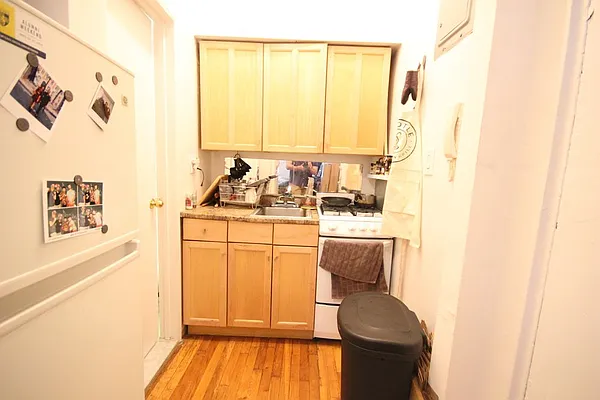 Rented by Dynamik Realty | media 9