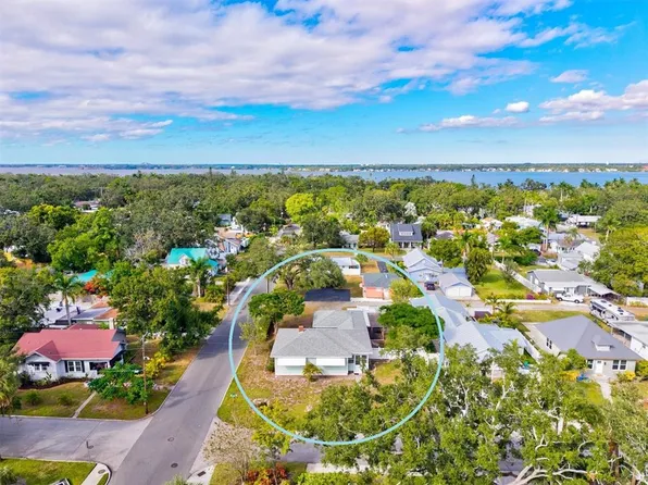 2720 4th Ave W, Bradenton, FL 34205