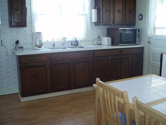 Eat in kitchen first floor